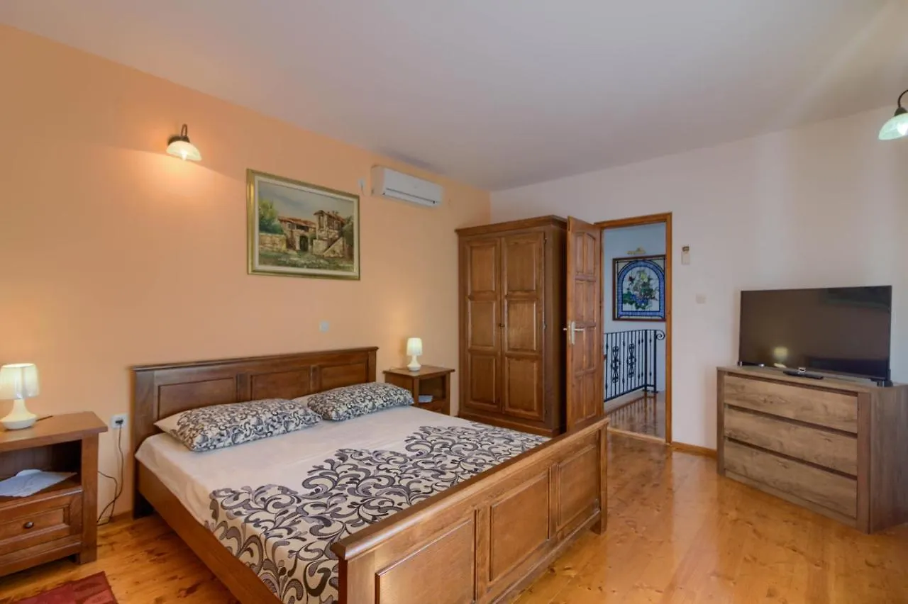 Villa Anamaria Sisan