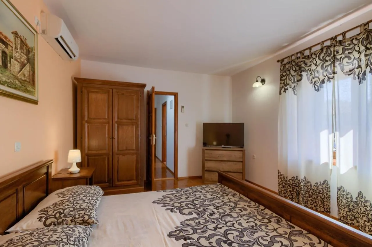 Villa Anamaria Sisan